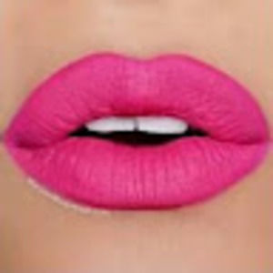 Meet your Posher, Paola